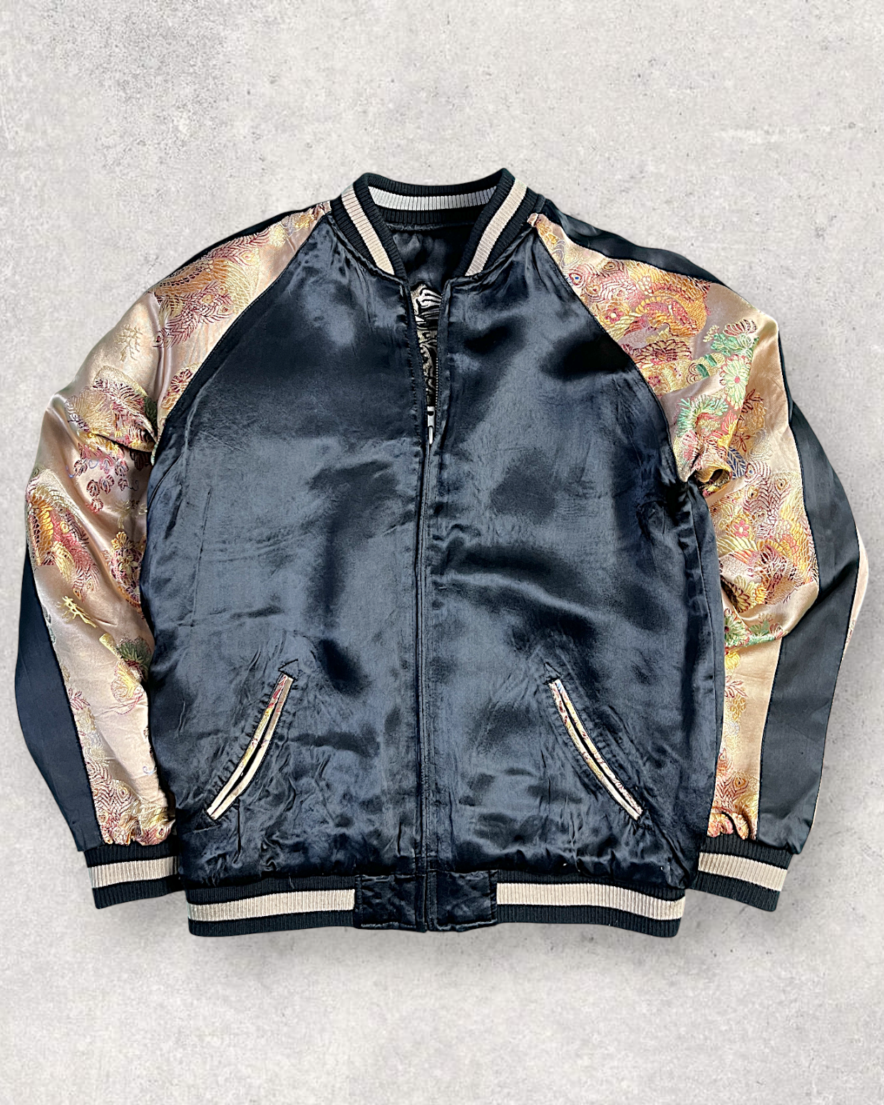 【M】Cloud-Embroidered Dragon × Brocade Pattern Sleeves | One-of-a-Kind Statement Jacket