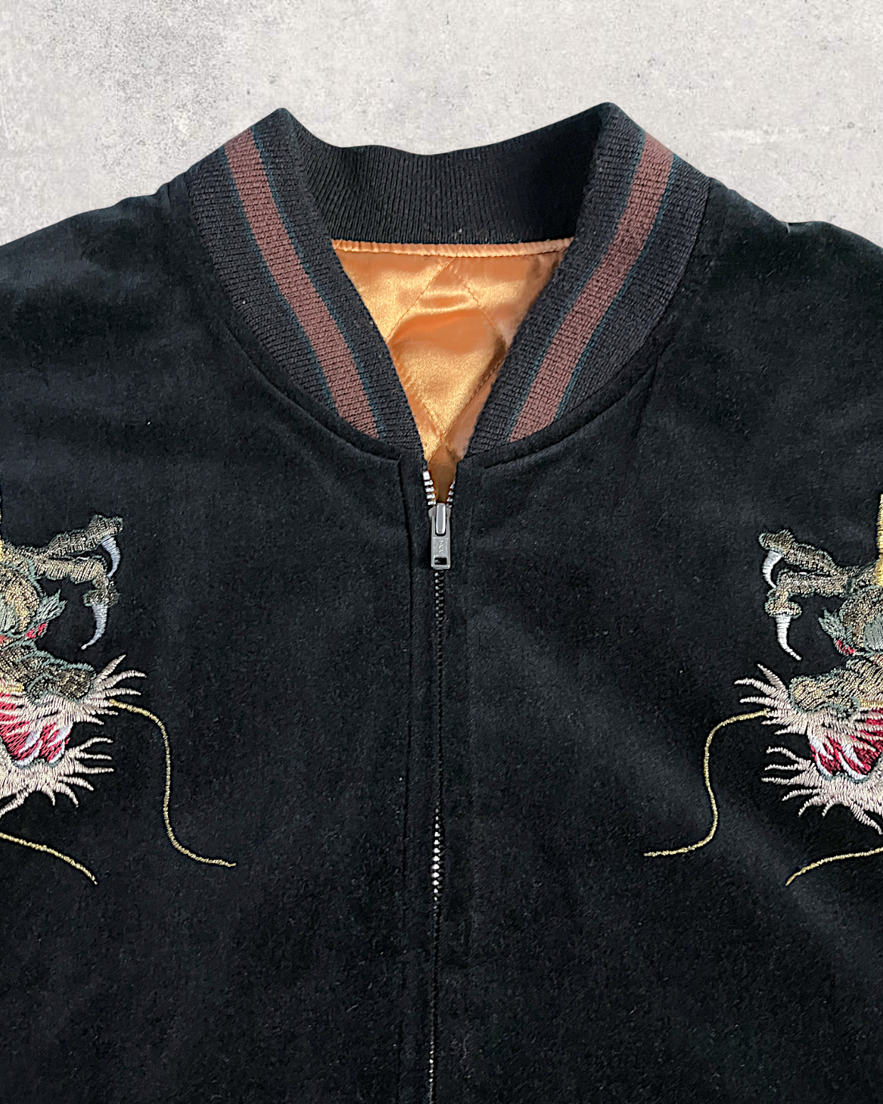 【Free Size】Rare Velour Sukajan Jacket – Twin Dragon Embroidery / Made in Japan / Excellent Condition