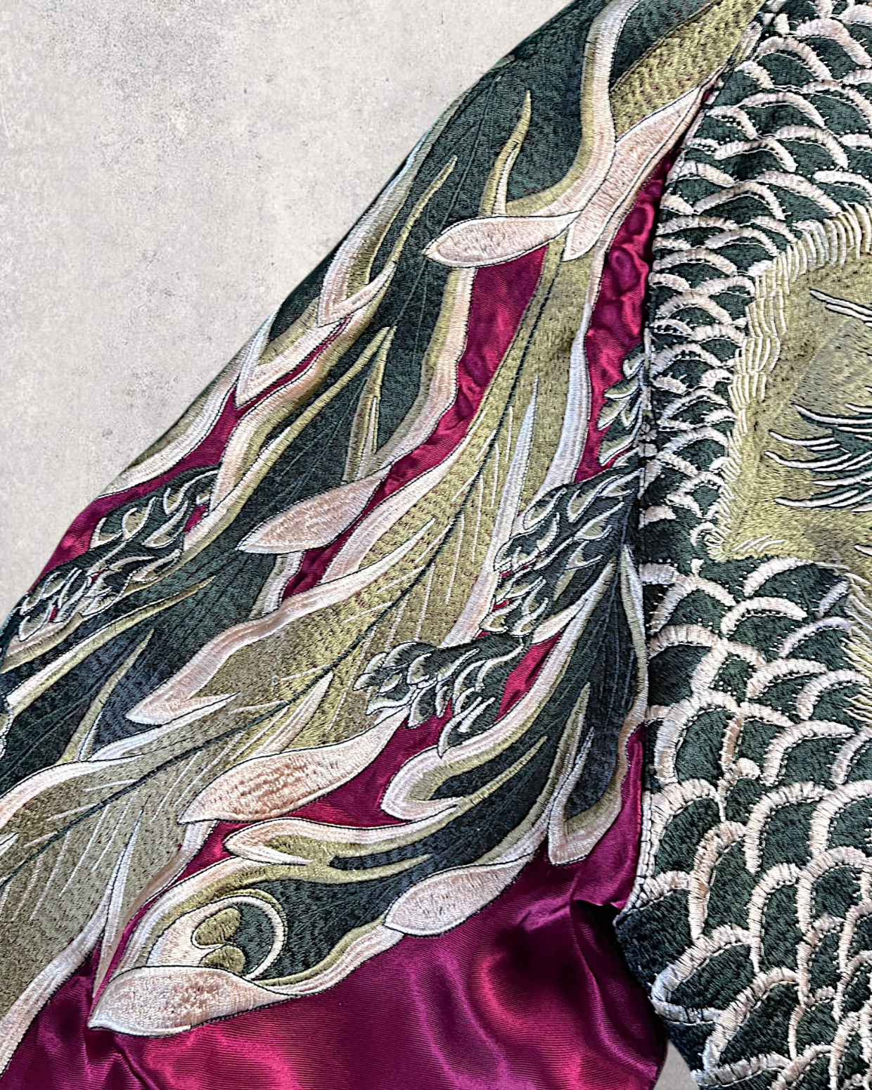 【XXL】Vintage Reversible Sukajan Jacket – Phoenix & Peacock-Inspired Embroidery Souvenir Jacket