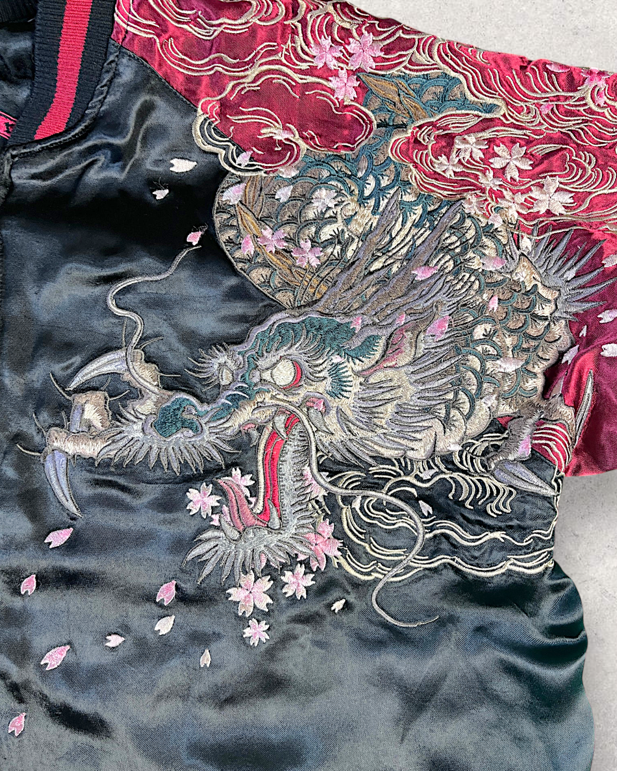 【XXL】 Karakuri Tamashii Reversible Sukajan Jacket – Dragon Embroidery Japan Souvenir Jacket