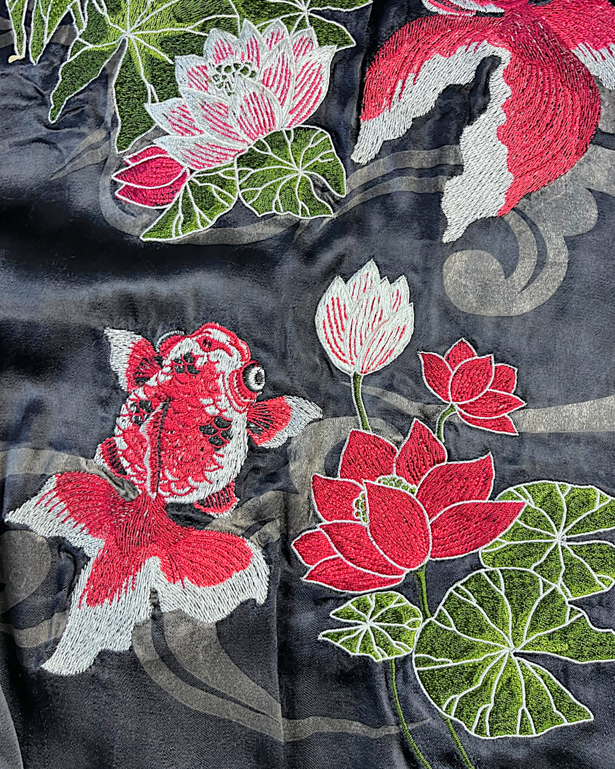 【XXL】 Miyabi Musubi Reversible Sukajan – Dragon & Tiger / Goldfish & Lotus Embroidery Souvenir Jacket