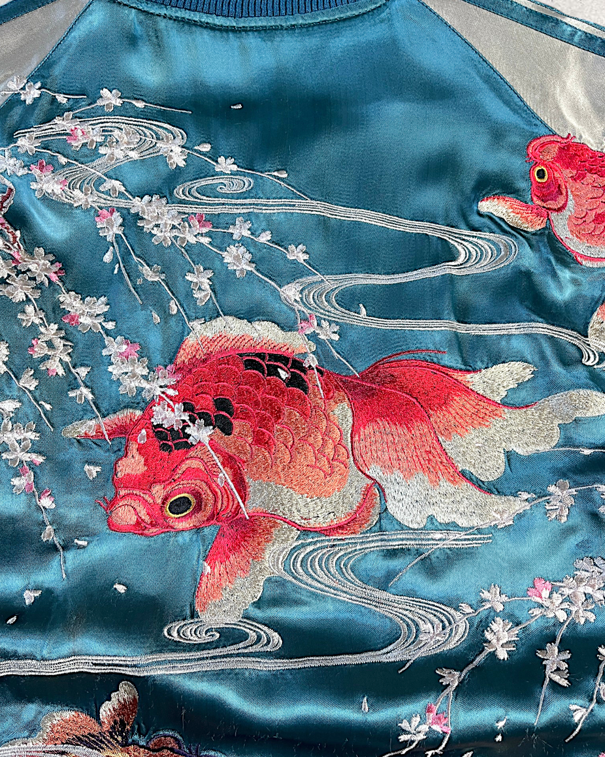 【L】Reversible Sukajan Jacket – Goldfish & Butterfly Embroidery Japan Souvenir Jacket