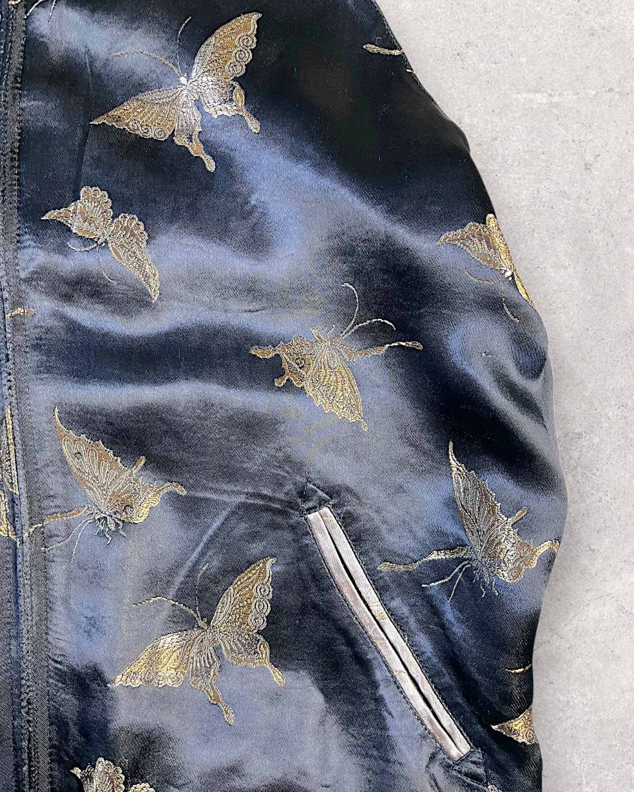 【L】Reversible Sukajan Jacket – Goldfish & Butterfly Embroidery Japan Souvenir Jacket