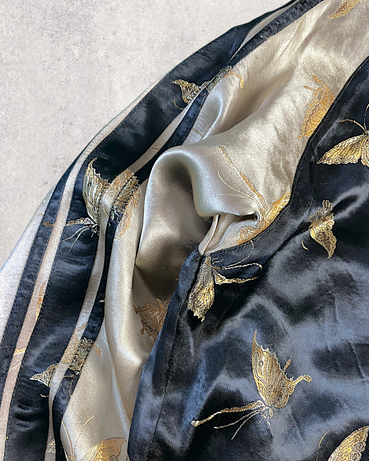 【L】Reversible Sukajan Jacket – Goldfish & Butterfly Embroidery Japan Souvenir Jacket