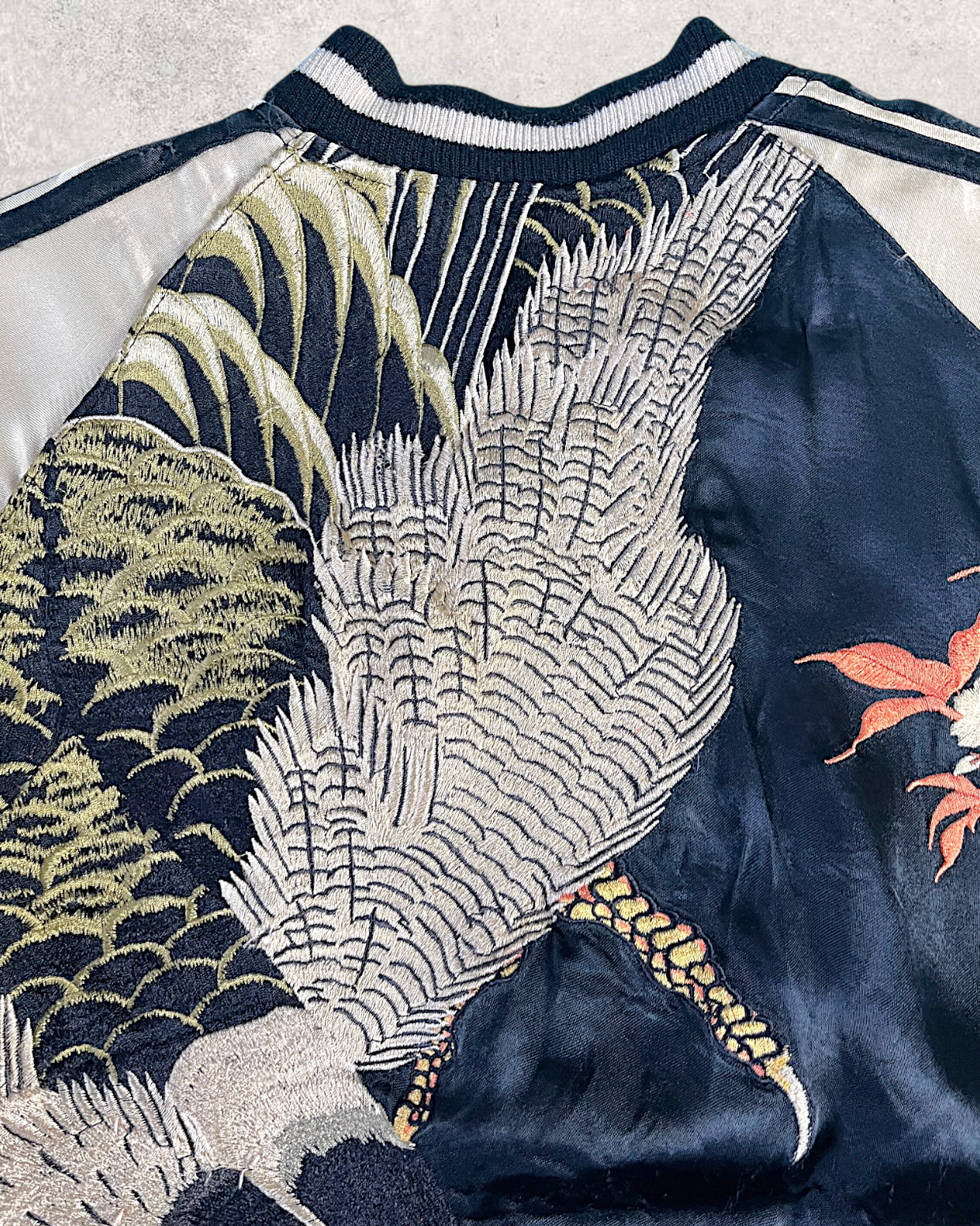 【M】Reversible Sukajan Jacket – Hawk & Cherry Blossom Embroidery Japan Souvenir Jacket