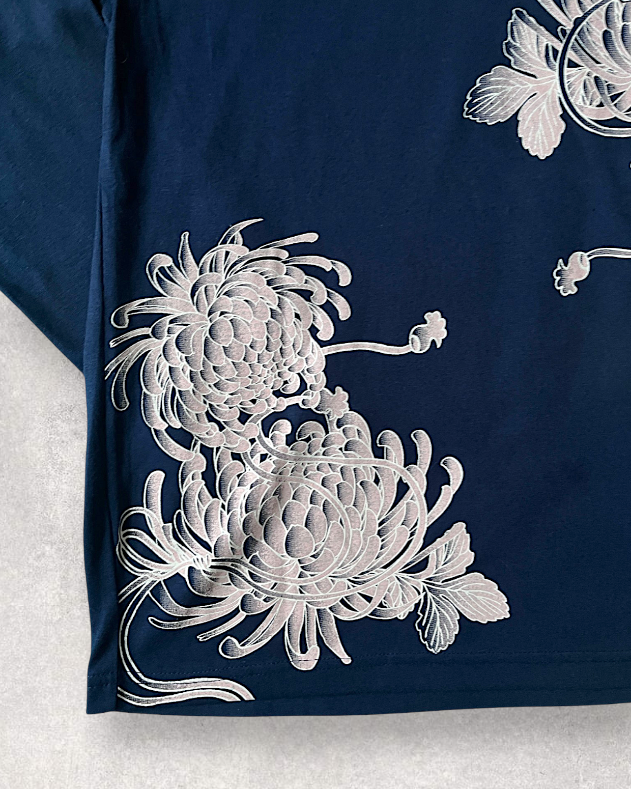 [L] Navy Blue Japanese Long Sleeve T-Shirt | Dragon, Rabbit & Chrysanthemum Design | Indigo Navy