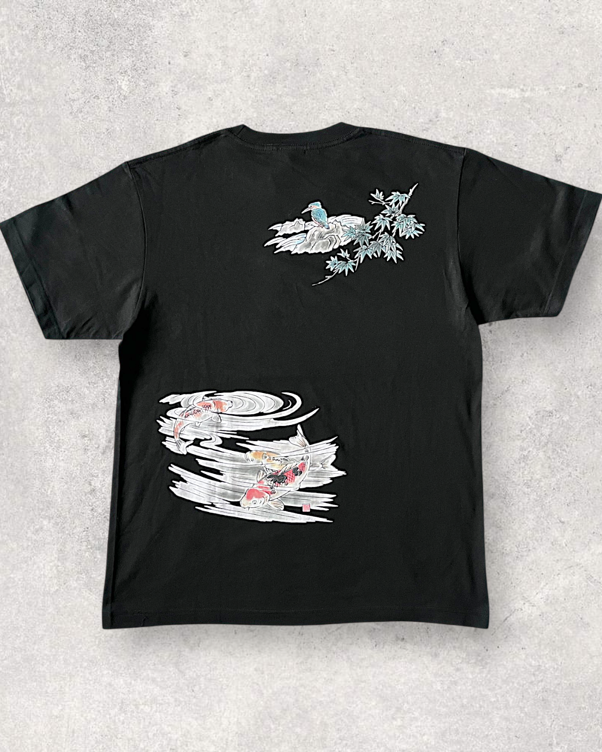 [L]Japanese Graphic T-Shirt | Koi & Kingfisher Design | Raised Rubber Print | Black