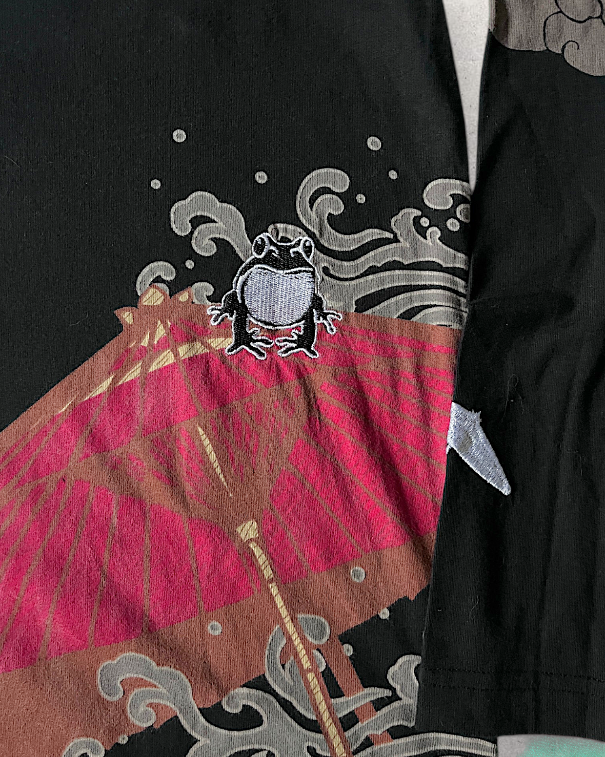 [M/L]BranNews Japanese Long Sleeve T-Shirt | Wagasa, Clouds & Rising Sun Design | Black