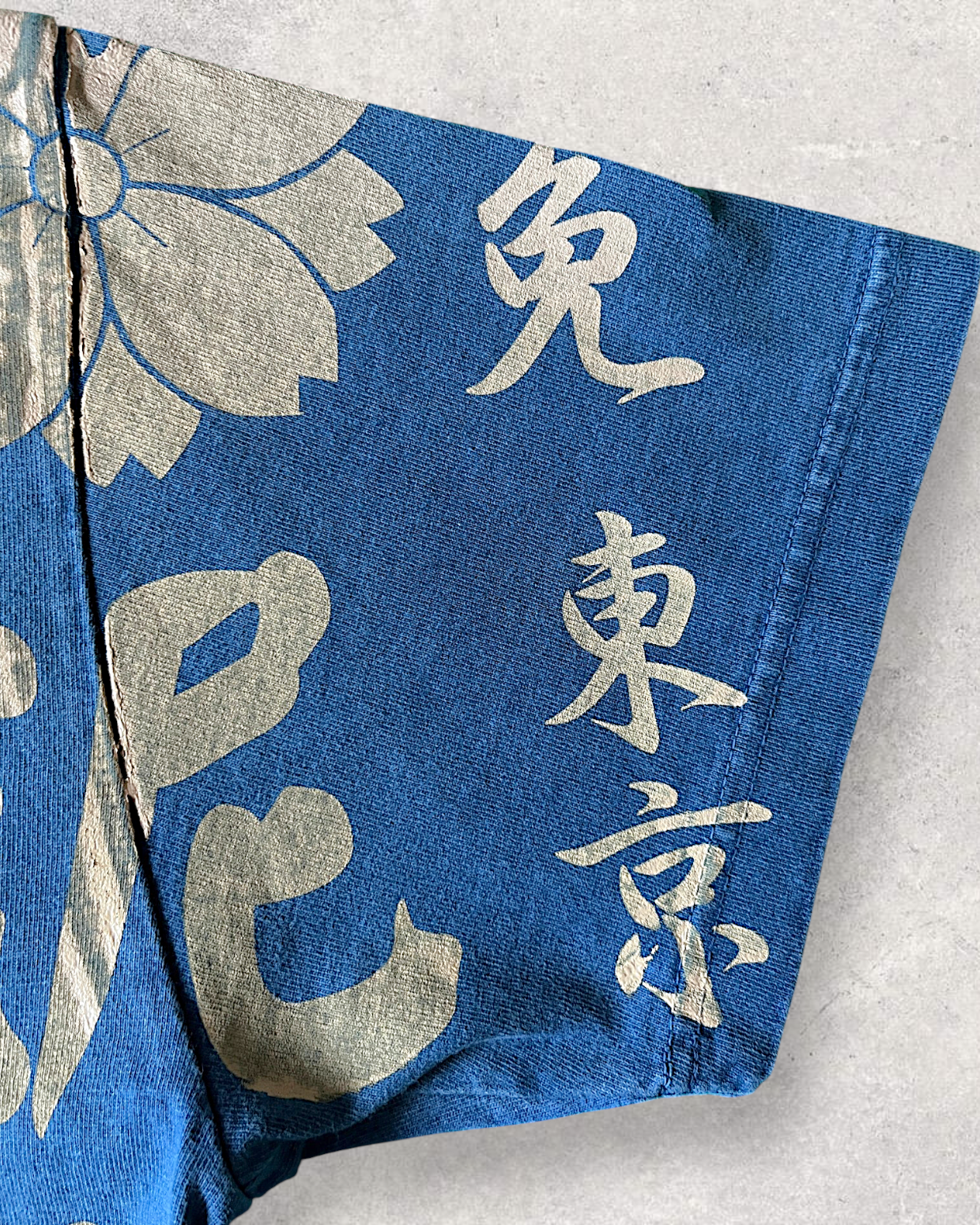 [M]Vintage Japanese Graphic T-Shirt | Sakura & Kanji Print | Indigo Blue | One-of-a-Kind Streetwear