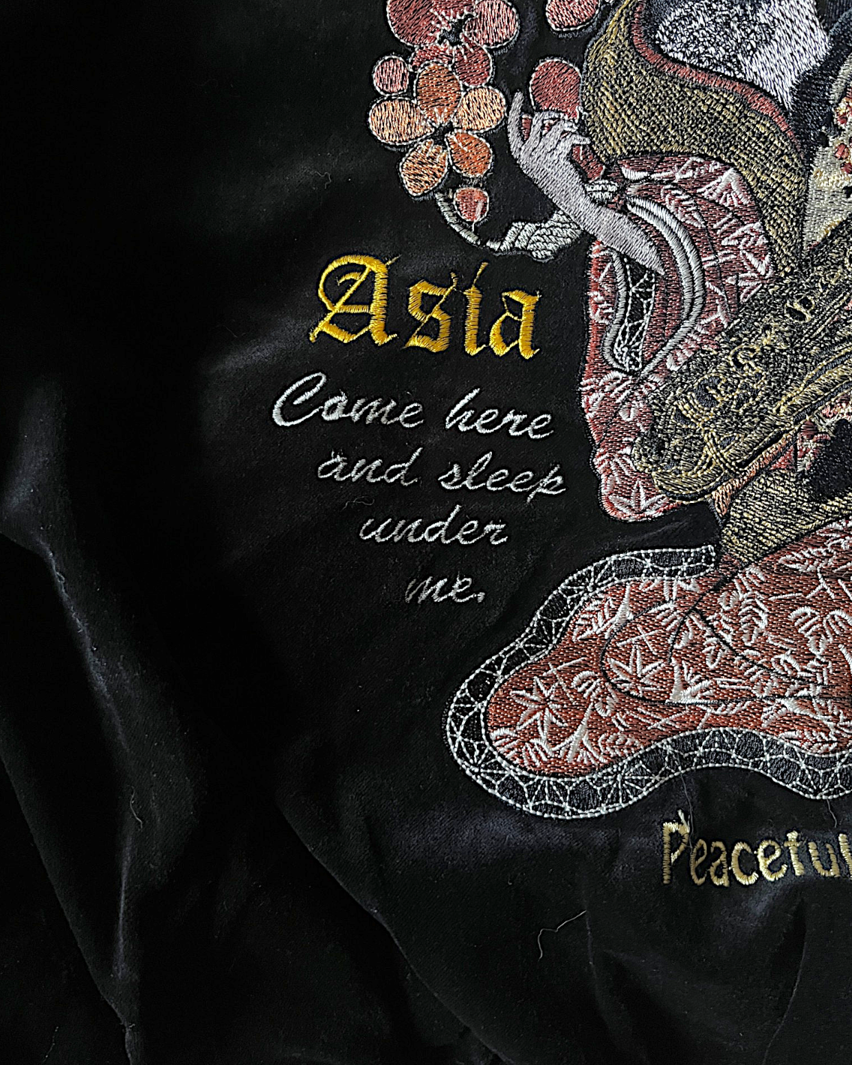 [40] Vintage Reversible Sukajan “Graceful Japanese Angel” – Geisha Embroidery × Black Satin