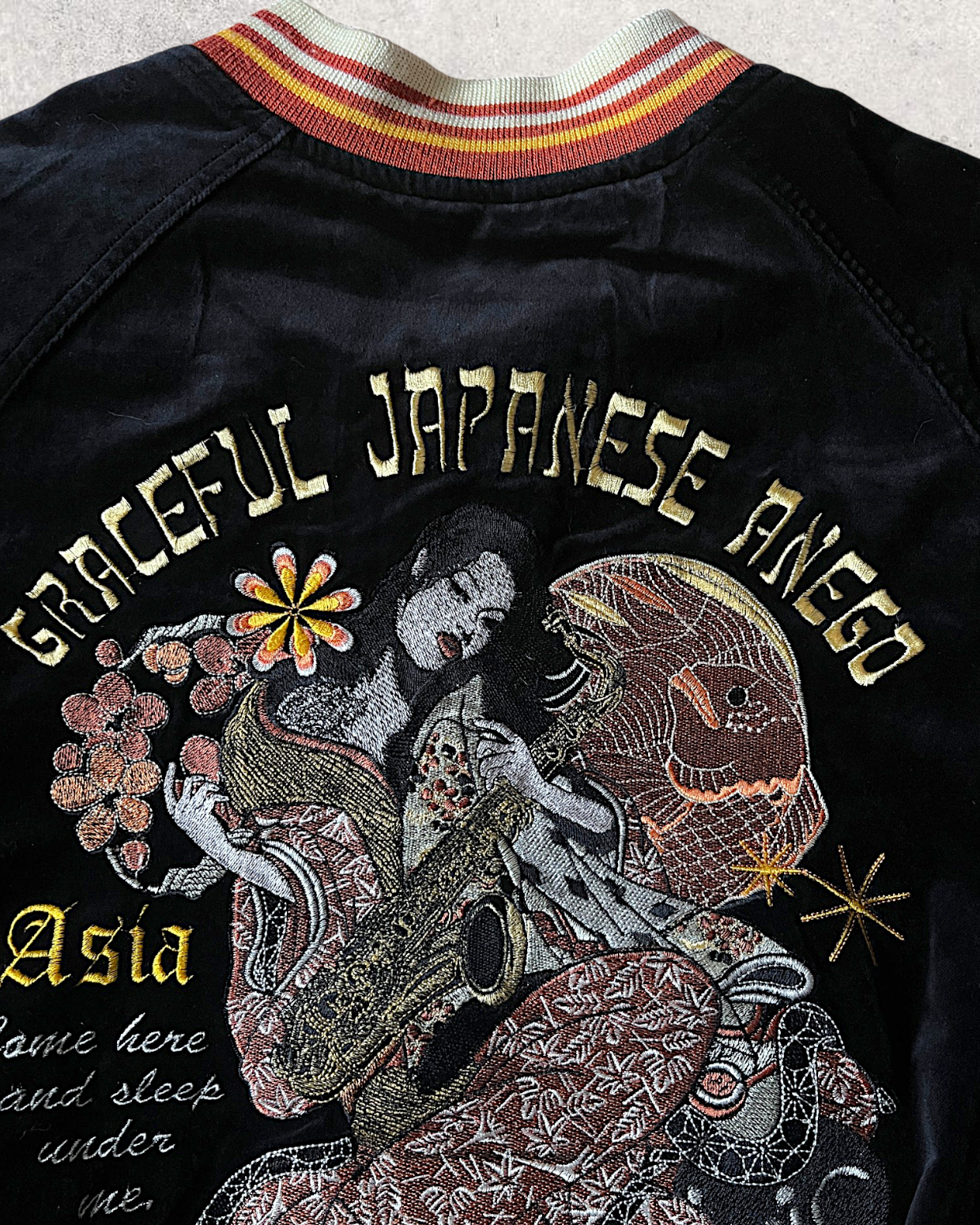 [40] Vintage Reversible Sukajan “Graceful Japanese Angel” – Geisha Embroidery × Black Satin