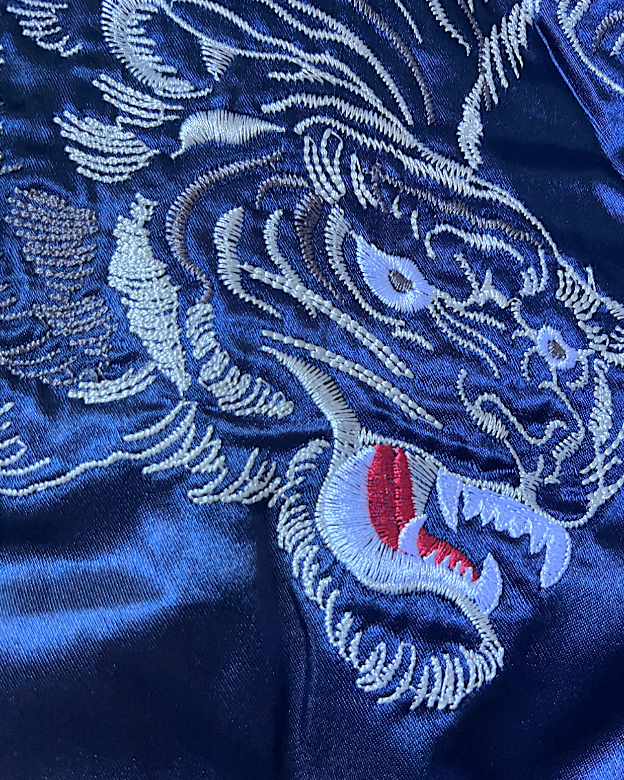 【KIDS】Excellent Condition KIDS Sukajan Jacket “Blue Tiger” – Size 100