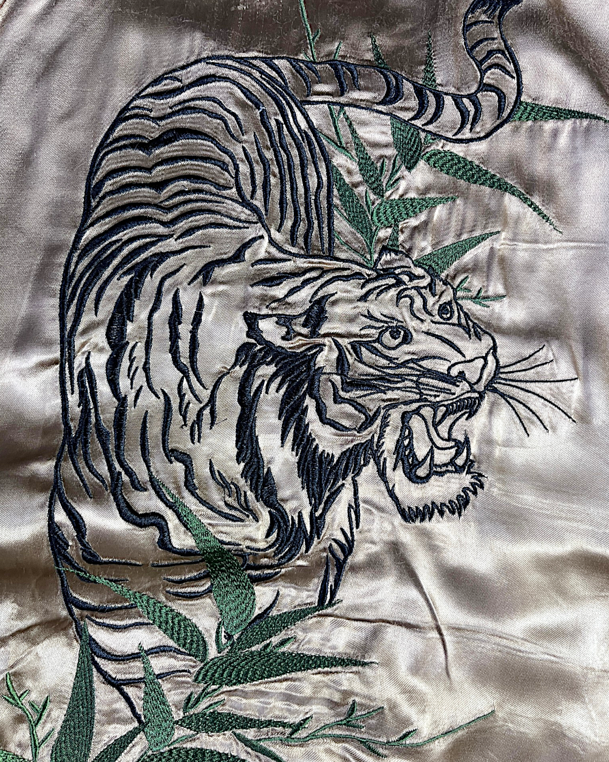 【XL】KARAKURI TAMASHII Reversible Tiger Sukajan Jacket – Embroidered Japanese Satin Bomber with Sakura & Bamboo