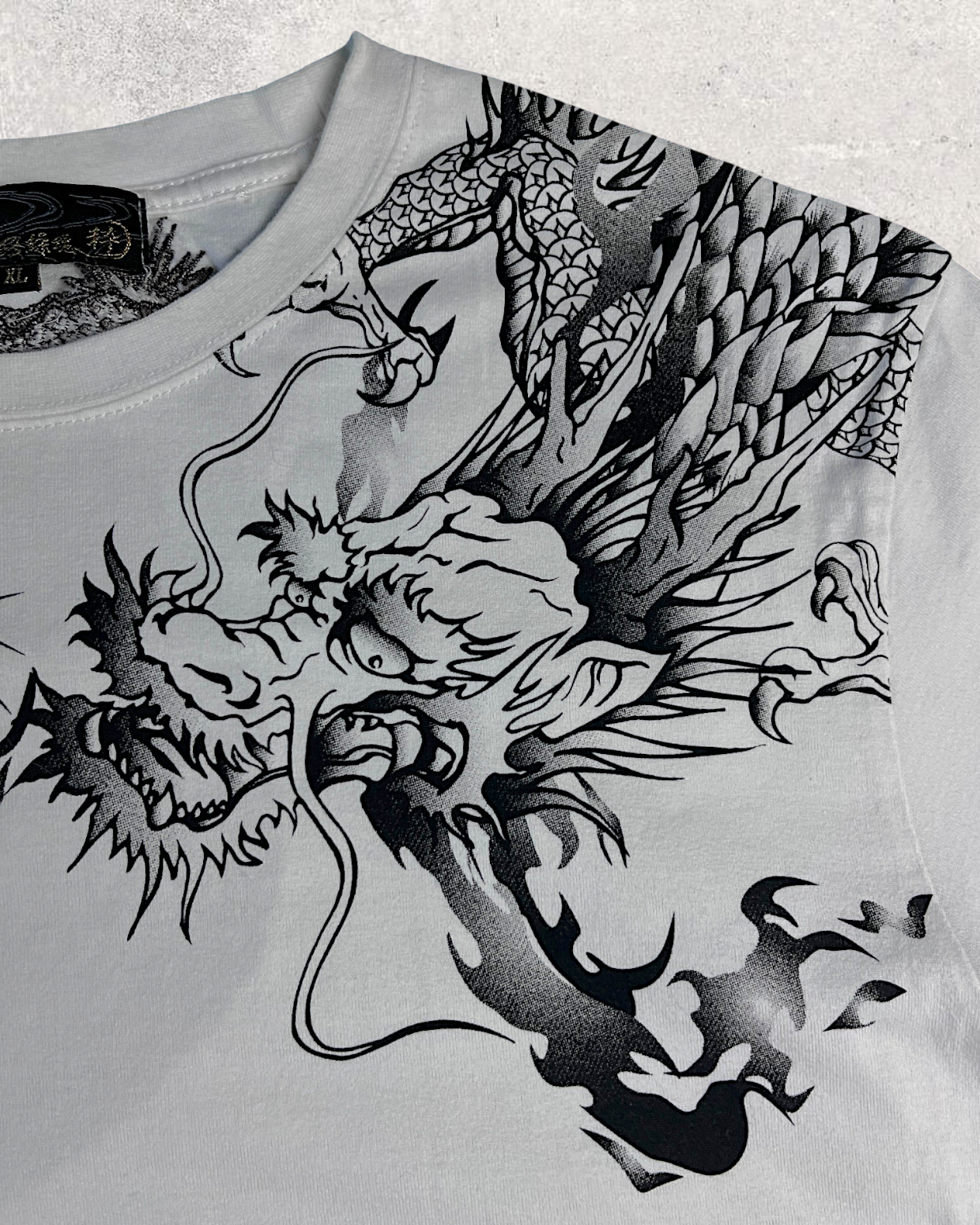 【XL】Karakuri Tamashii Embroidered Dragon & Tiger T-Shirt XL – Rare Japanese Wagara Tee