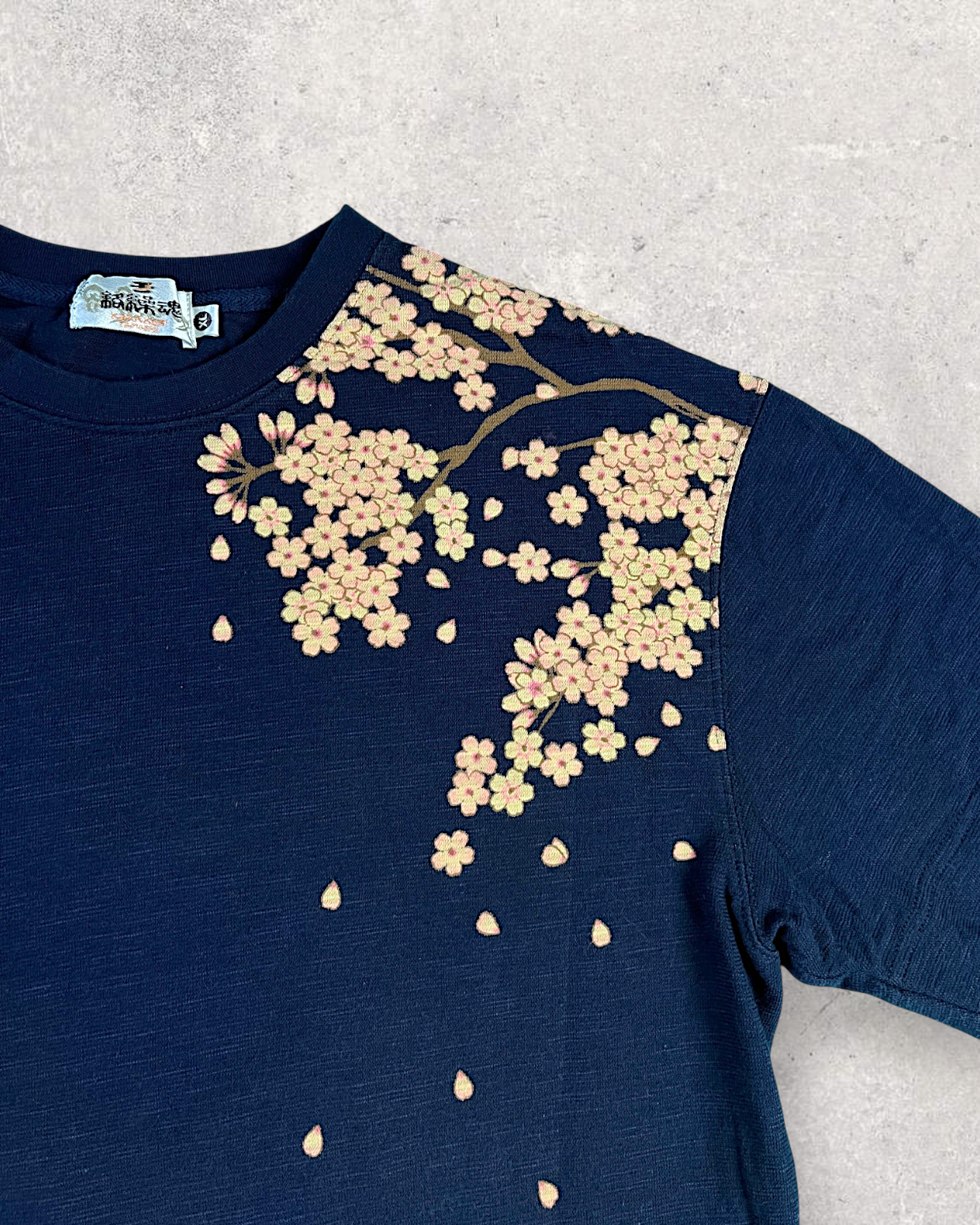 【XL】Japanese Koi & Sakura T-Shirt – Traditional Washi-Inspired Graphic Tee with Cherry Blossoms and Waves