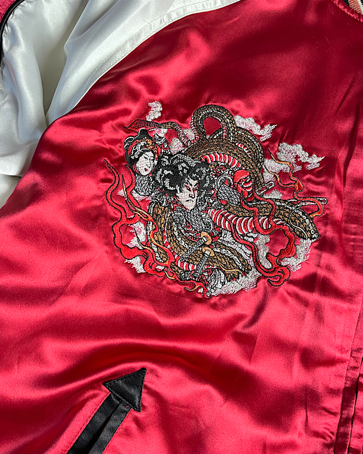 [44] Rare Reversible Velour Sukajan – SHUTENDOJI “King of Ogre” & RYUUTARO Dragon Tattoo Jacket