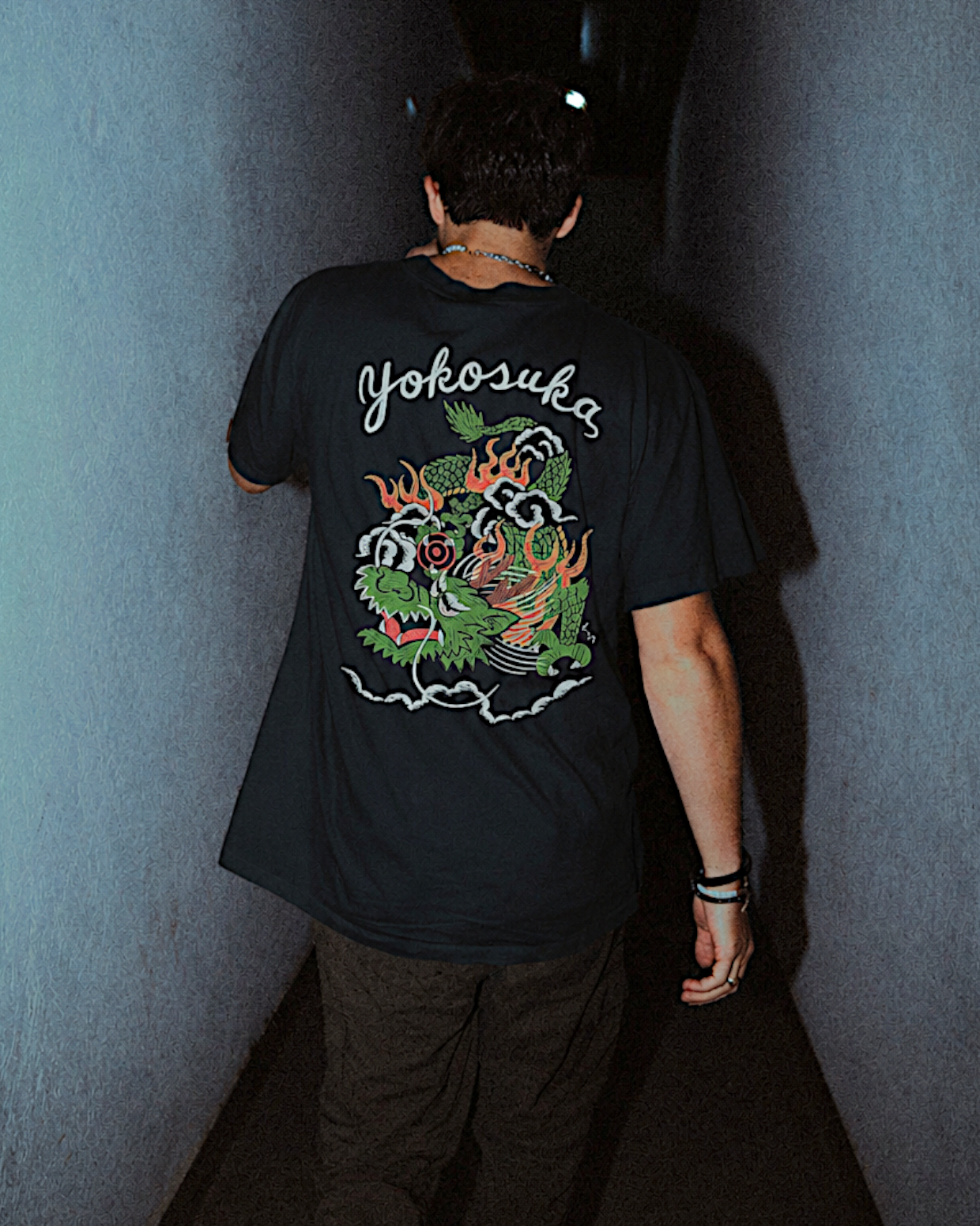 【BranNew】GU Japan Yokosuka Dragon T-Shirt XL – Asia Exclusive Japanese Graphic Tee