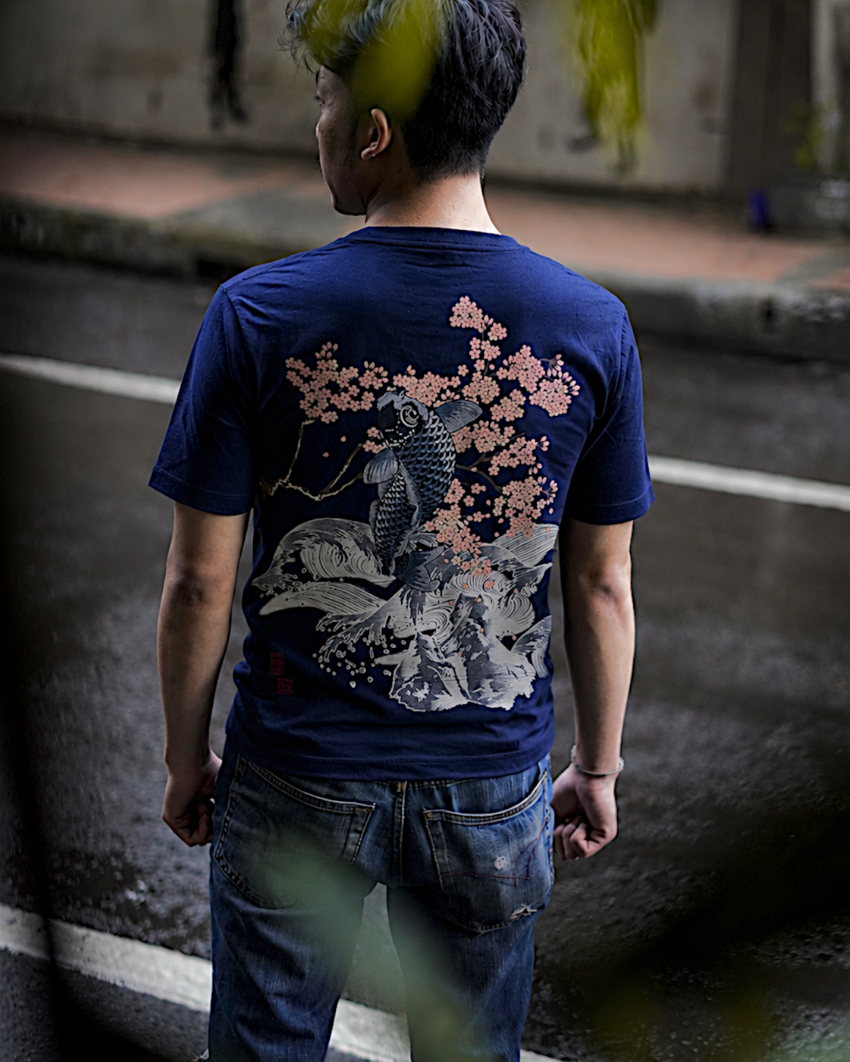 【XL】Japanese Koi & Sakura T-Shirt – Traditional Washi-Inspired Graphic Tee with Cherry Blossoms and Waves