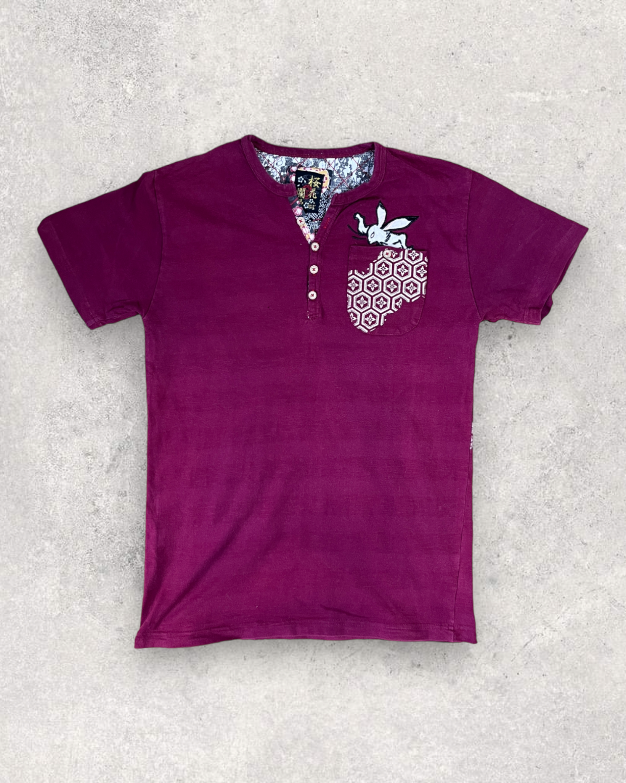 [PLAYING KOI IN THE POND] T-shirts