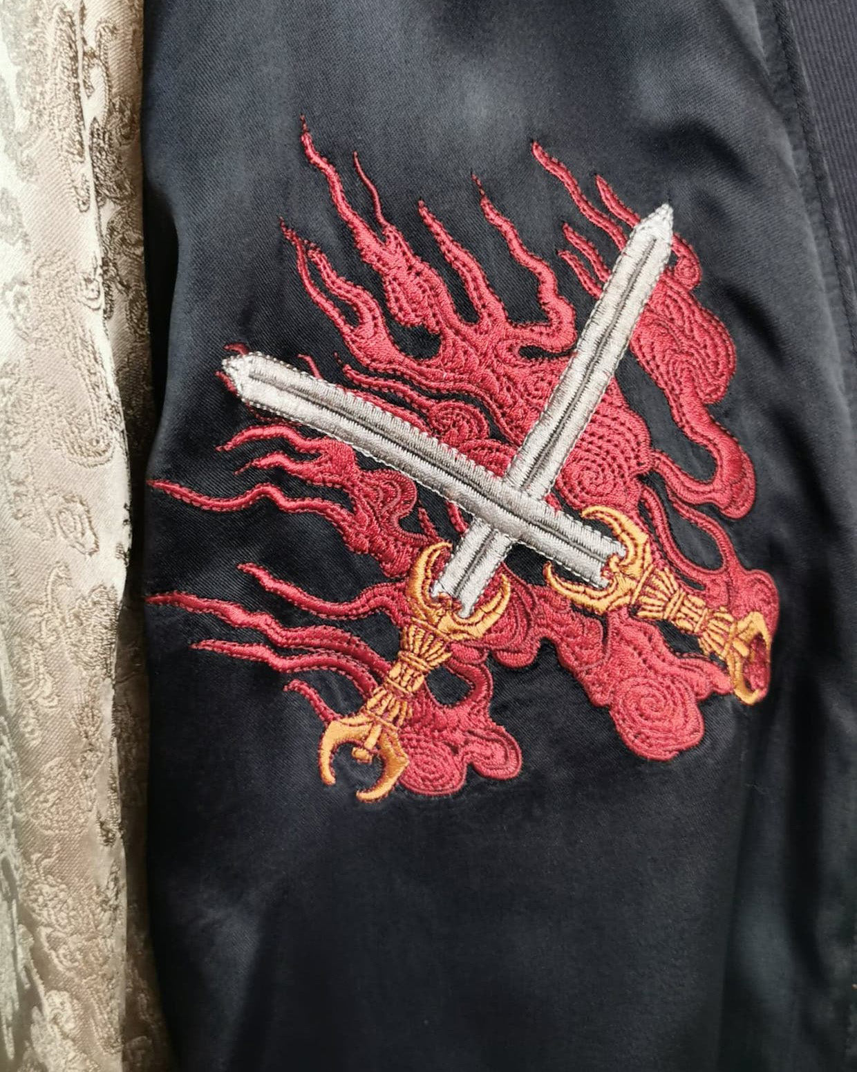 [THE GOD OF FIRE - ASHURA]  Bomber jacket Vintage / Reversable