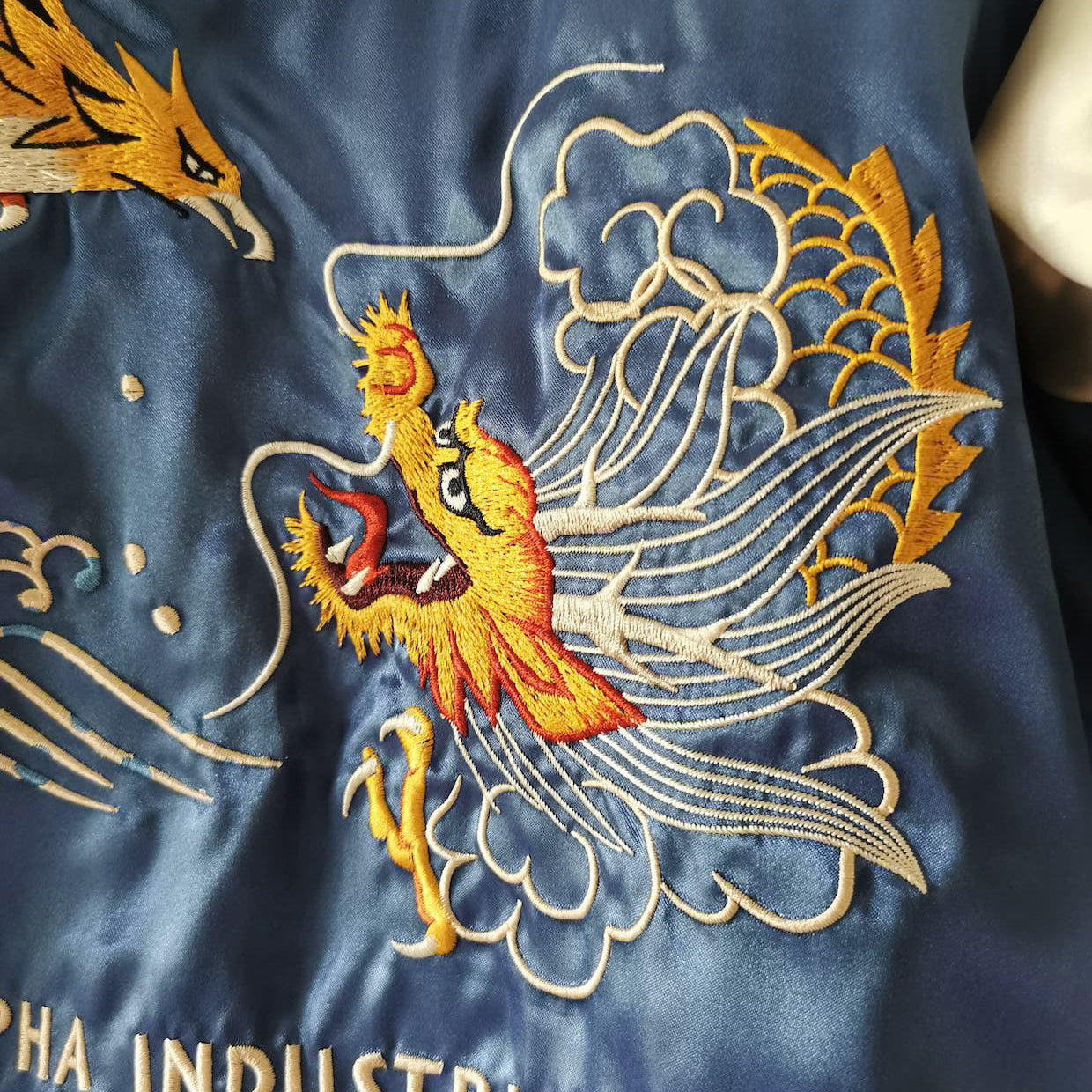[XL] ALPHA INDUSTRIES - MA-1  [TAKA and DRAGON] Vintage / Reversable